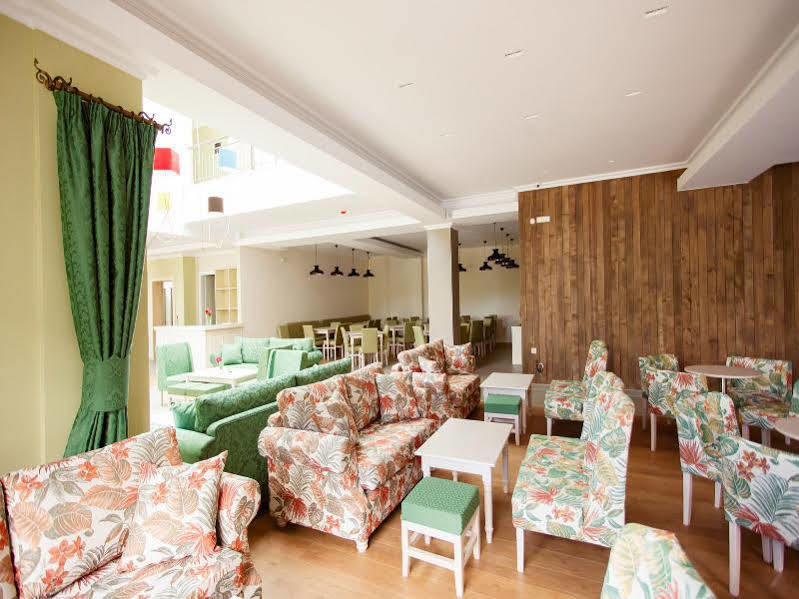 Irenes Resort Като-Лутраки Экстерьер фото