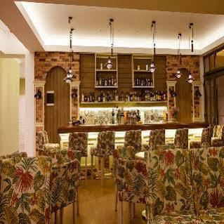 Irenes Resort Като-Лутраки Экстерьер фото