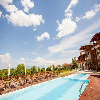 Irenes Resort Като-Лутраки Экстерьер фото